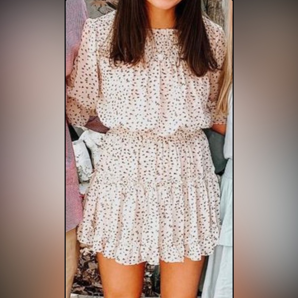 Vestique Dress